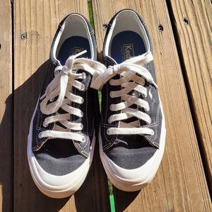 Black Keds with toe cap